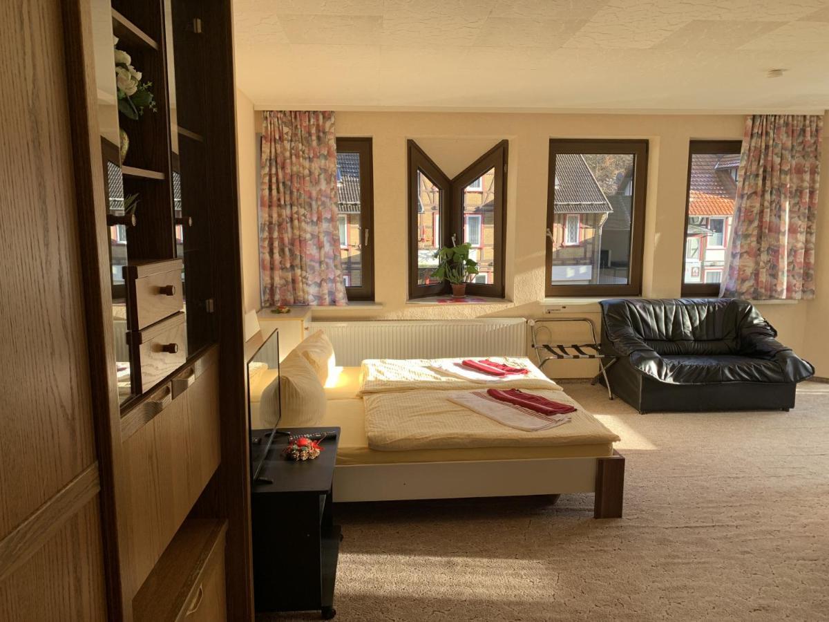 Hotel And Restaurant Bergschloesschen 조르게 외부 사진